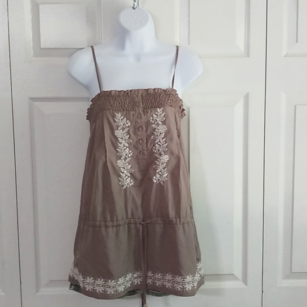 Embroidery straps tie waist shirt size small